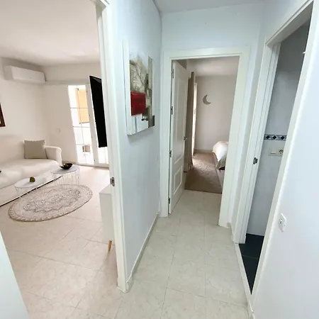3min To The Beach 1 Bedroom Centre Apartment