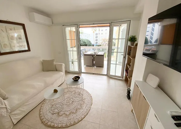 3min To The 1 Bedroom Centre アパート