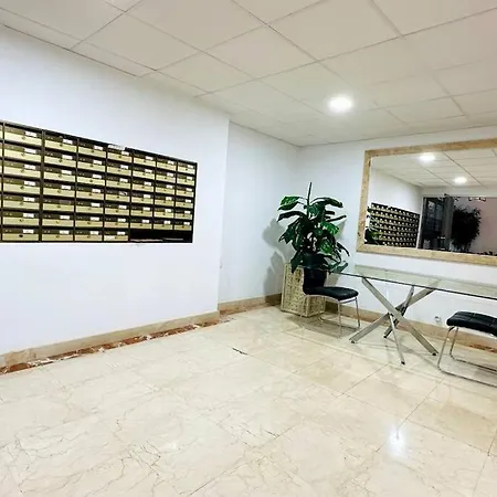 3min To The 1 Bedroom Centre Μαρμπέλλα