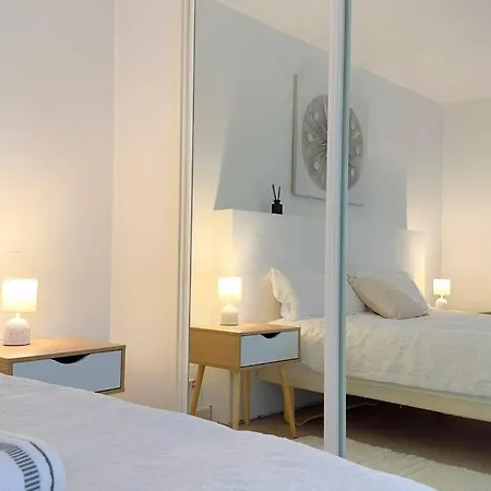 3min To The 1 Bedroom Centre Μαρμπέλλα