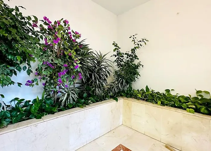 3min To The 1 Bedroom Centre Apartment *